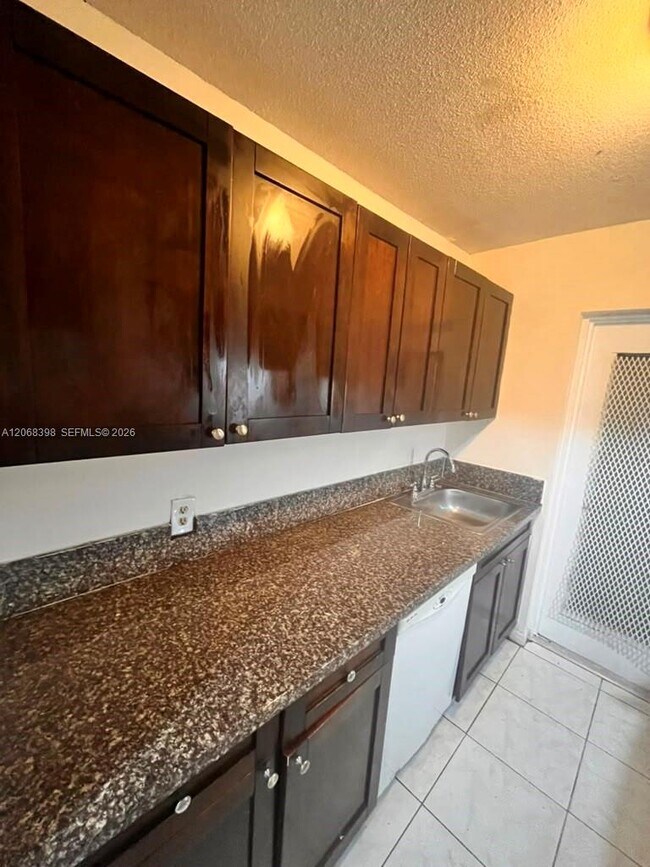 Building Photo - 8704 NW 35th St