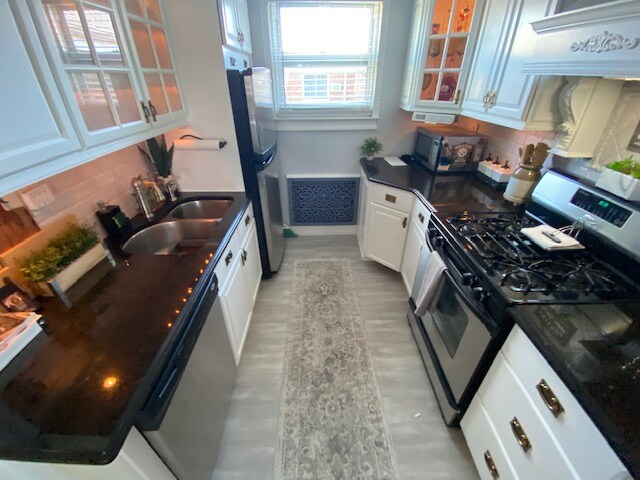 Building Photo - 245-29 76th Ave