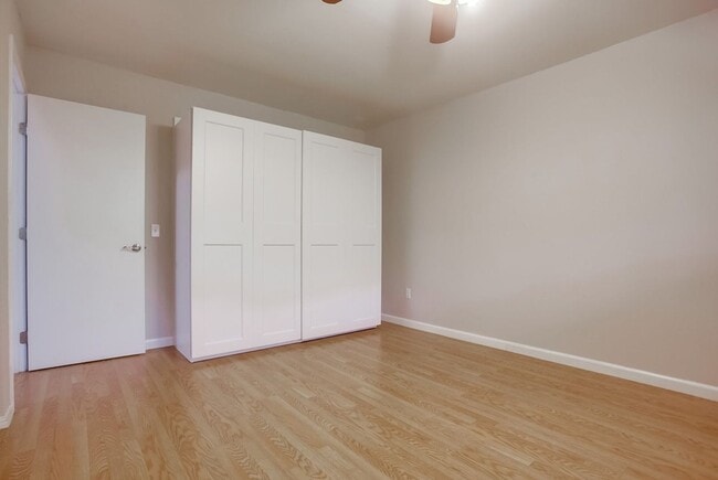 Building Photo - Single Story Duplex with Two Private Residences