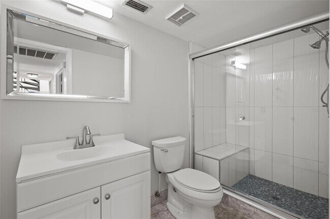 Building Photo - 3127 W Sligh Ave