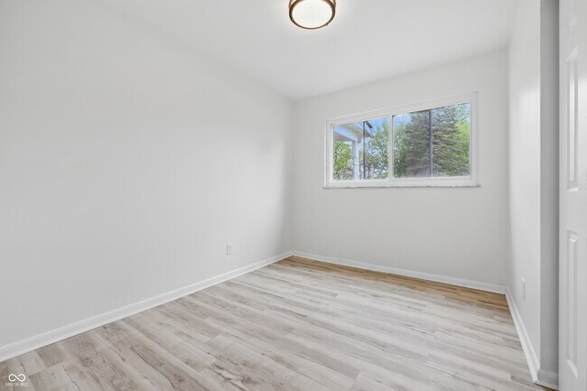 Building Photo - 1116 Heatherwood Dr
