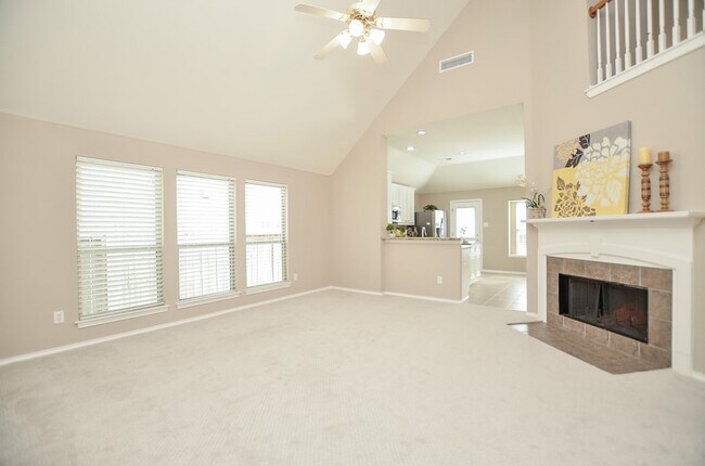 Building Photo - 2811 Willow Fork Dr