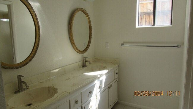 Building Photo - 2571 Talisman Ln
