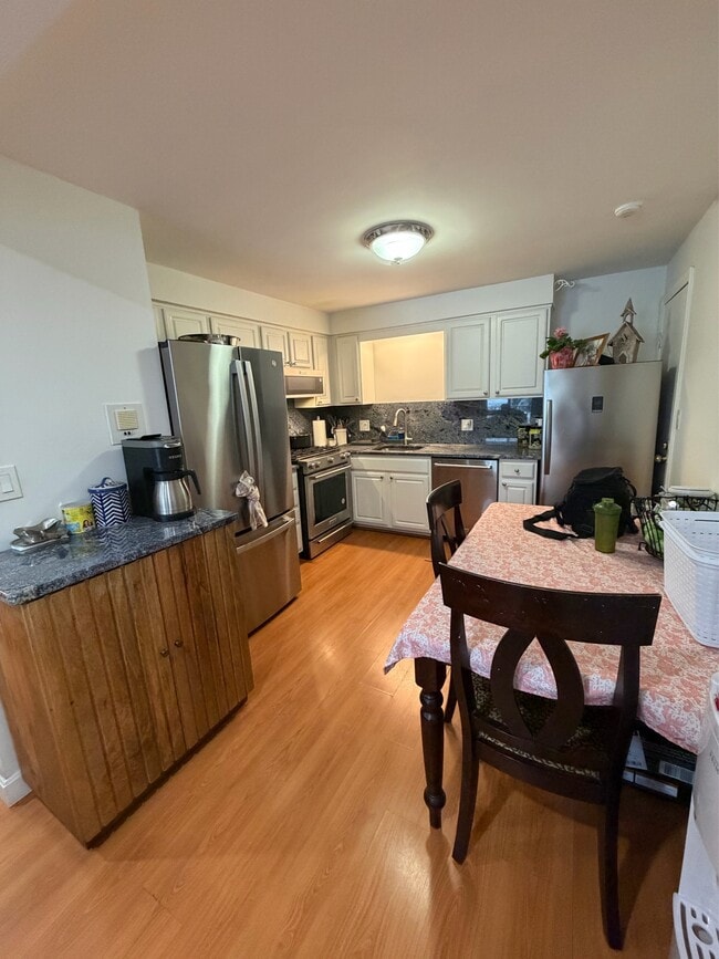 Building Photo - 86 Beacon St