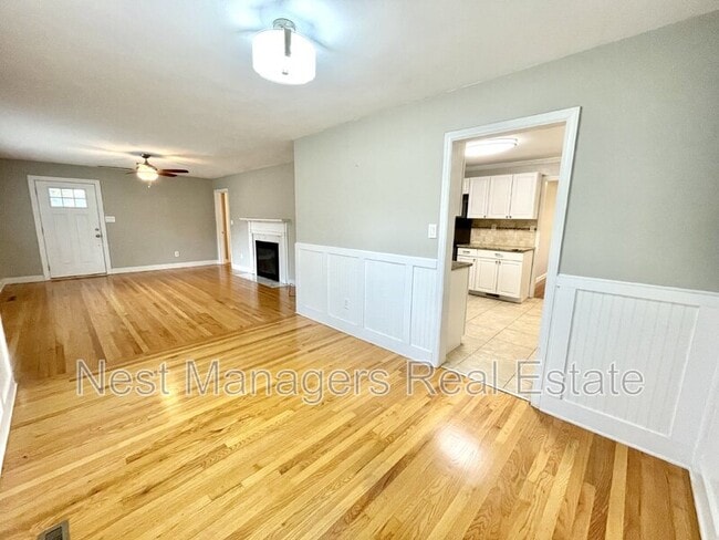 Building Photo - 1430 Pine Valley Loop