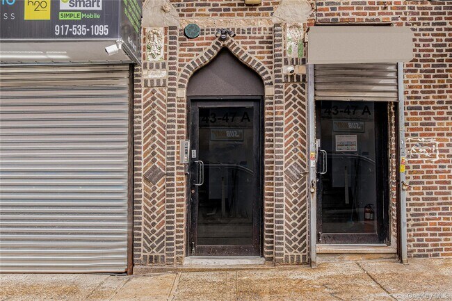 Building Photo - 43-30-47 44th St