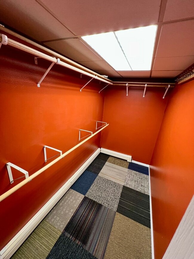 Building Photo - Home for rent in North Pole / 1-Car Garage...