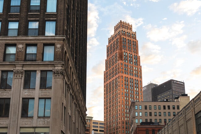 Building Photo - 1150 Griswold St