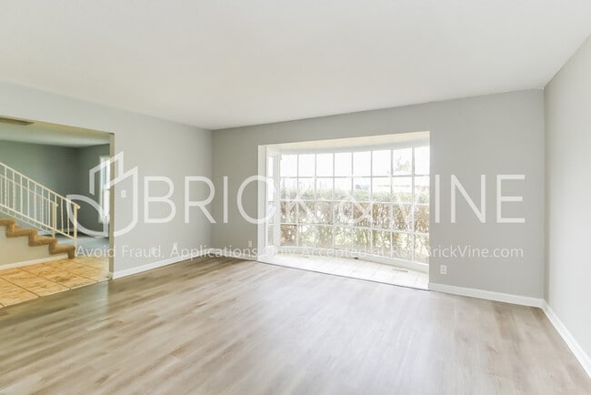 Building Photo - 403 George L Cross Ct