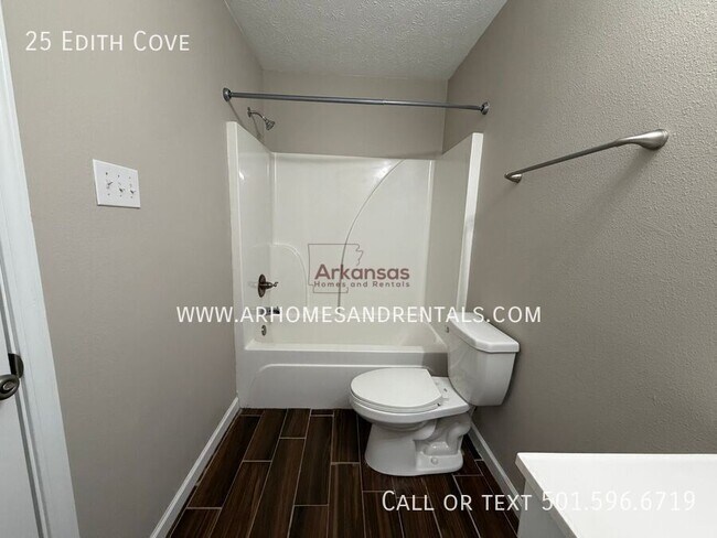 Building Photo - 25 Edith Cv