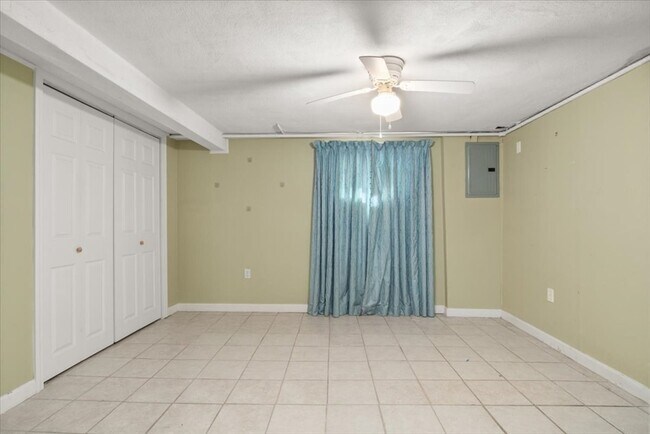 Building Photo - 58 Rustcraft Rd