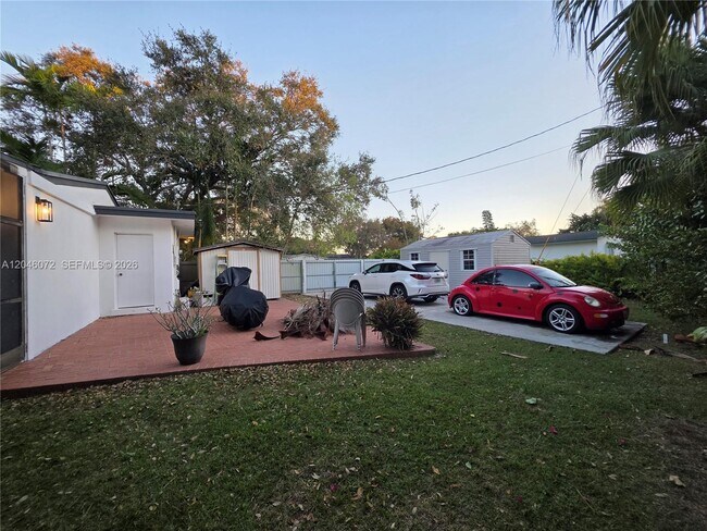 Building Photo - 9860 SW 140th St