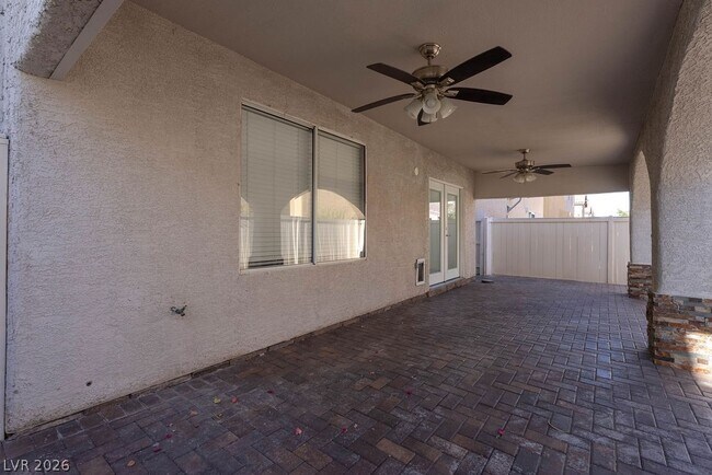 Building Photo - 6469 Abbey Door Ct