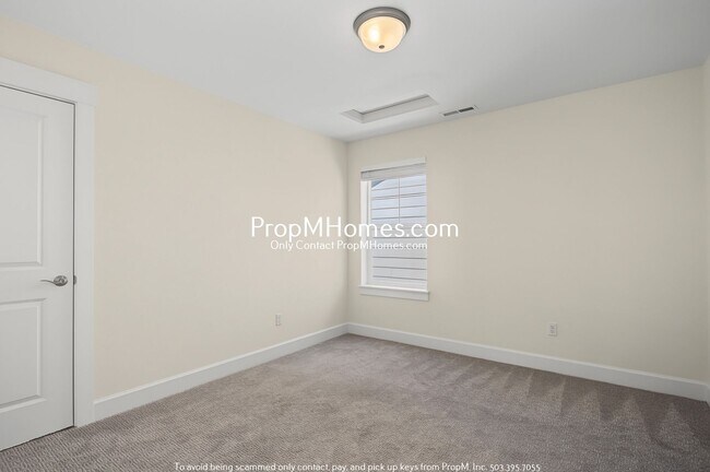 Building Photo - 3614 SE Nebula Ln