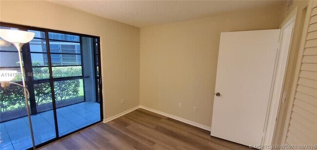 Building Photo - 9706 S Belfort Cir