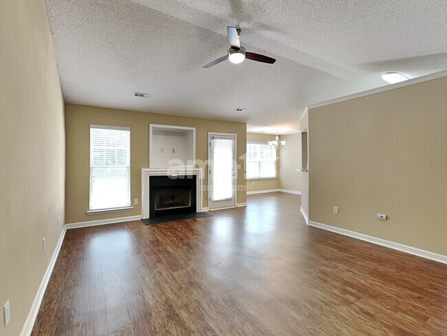 Building Photo - 315 Wild Wing Way