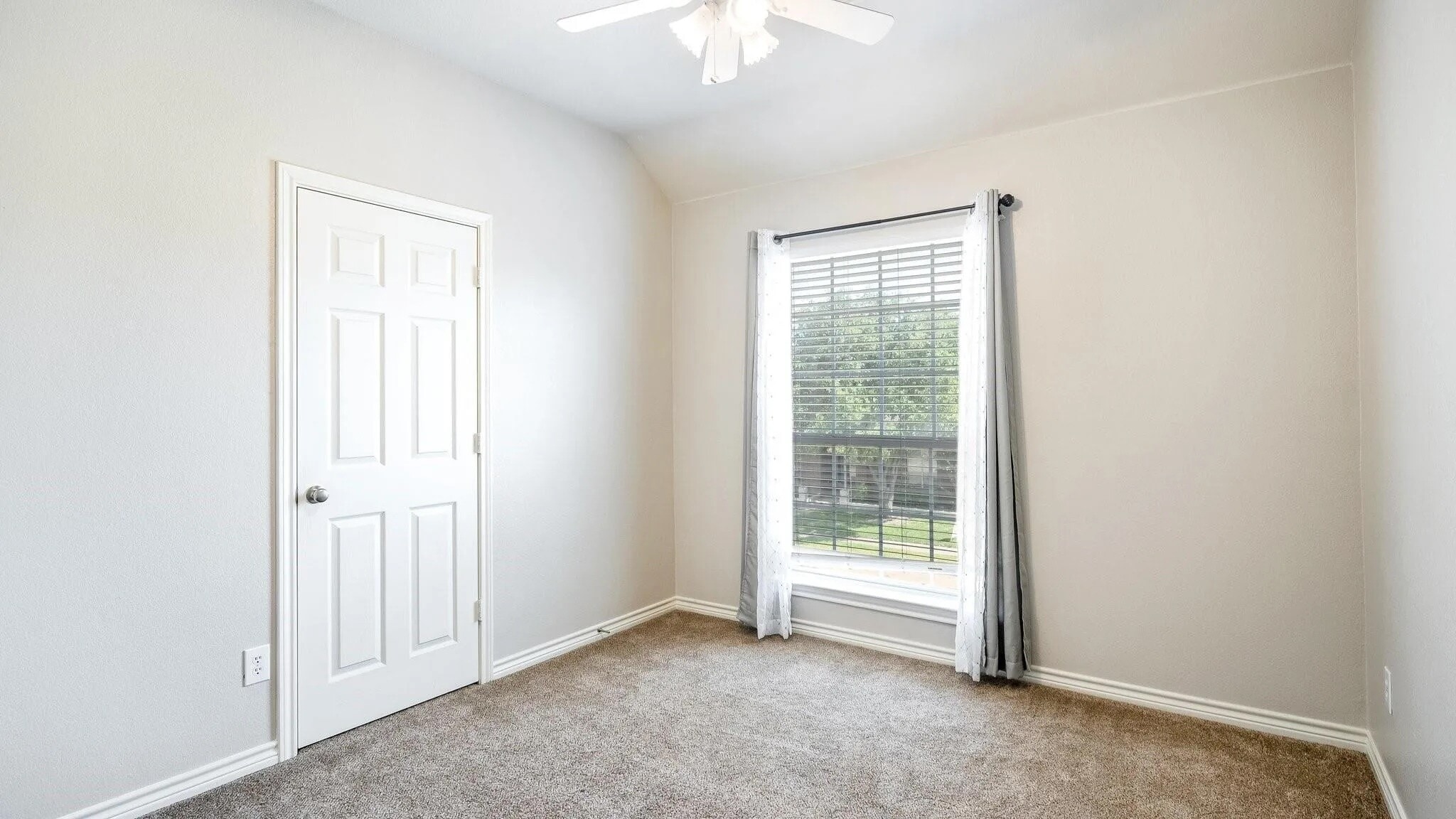 Upstair Bedroom 2 - 4305 Orchard Gate Ln