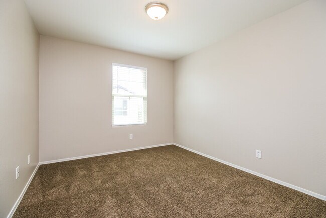 Building Photo - 6921 E Peralta Cir