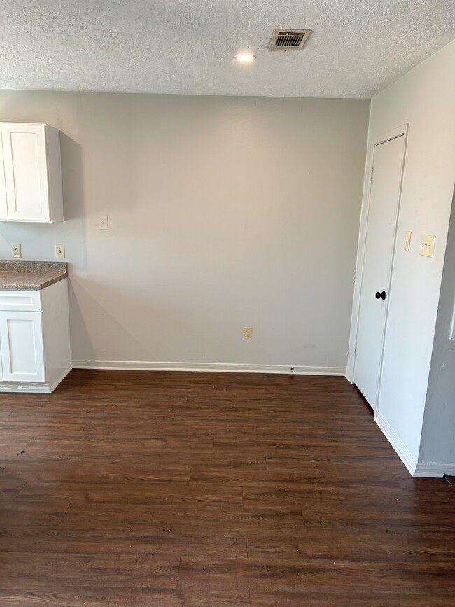 dinning area - 2903 Prairie Flower Cir