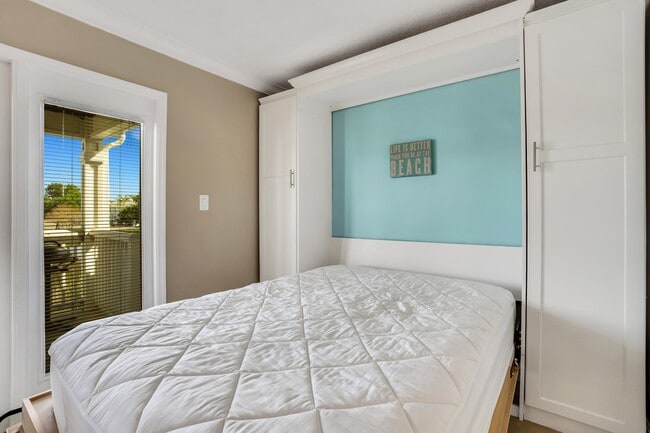 Building Photo - 4794 Cobia Dr SE