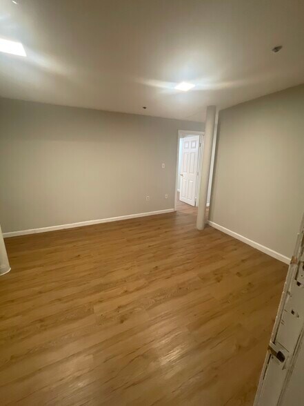 Building Photo - 43 Hemenway St