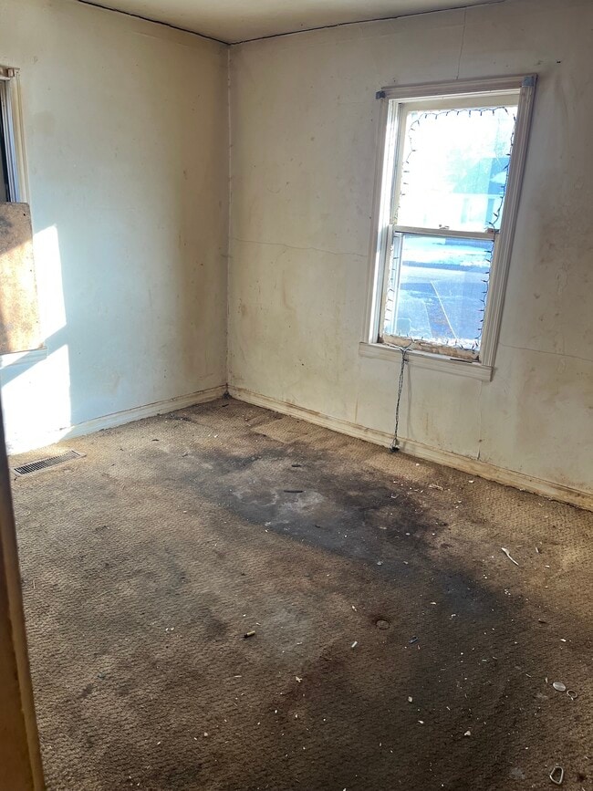 Building Photo - 335 N Fairmont Ave