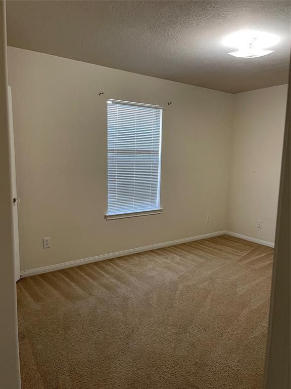 Building Photo - 25119 Clover Ranch Dr