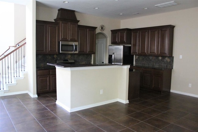 Building Photo - 22 Cheswood Manor Drive