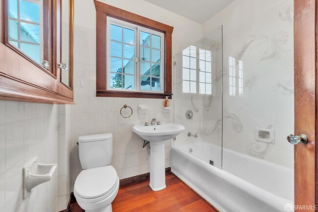 Building Photo - 80 Corona St