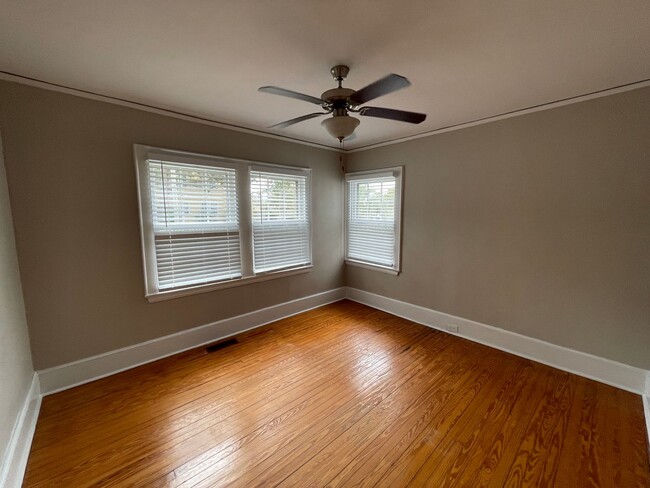 Building Photo - Historic Downtown Wilmington 3 Bedroom Home