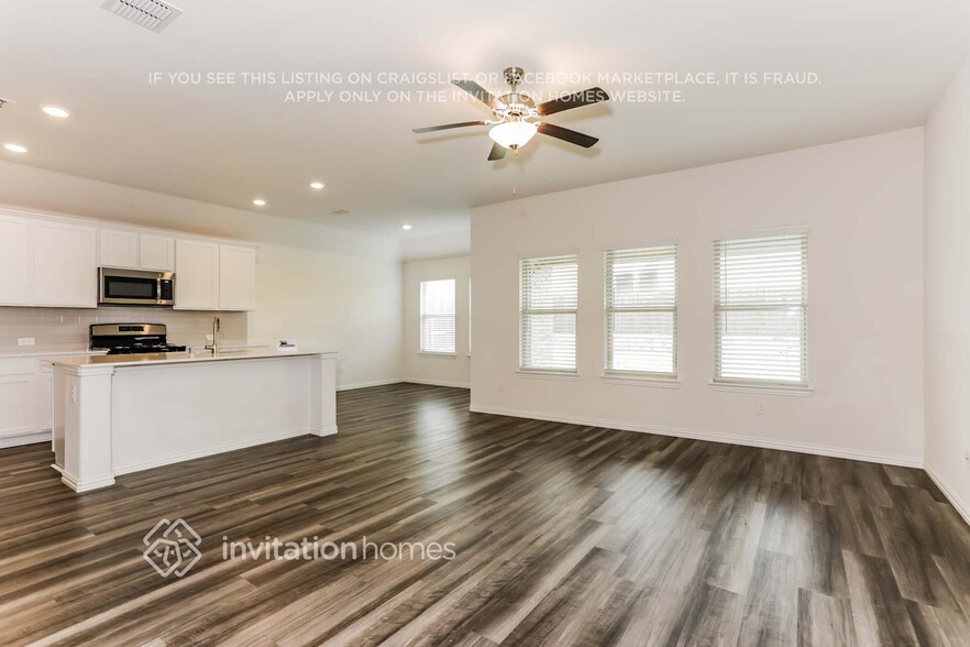 Building Photo - 1353 Renoir Dr