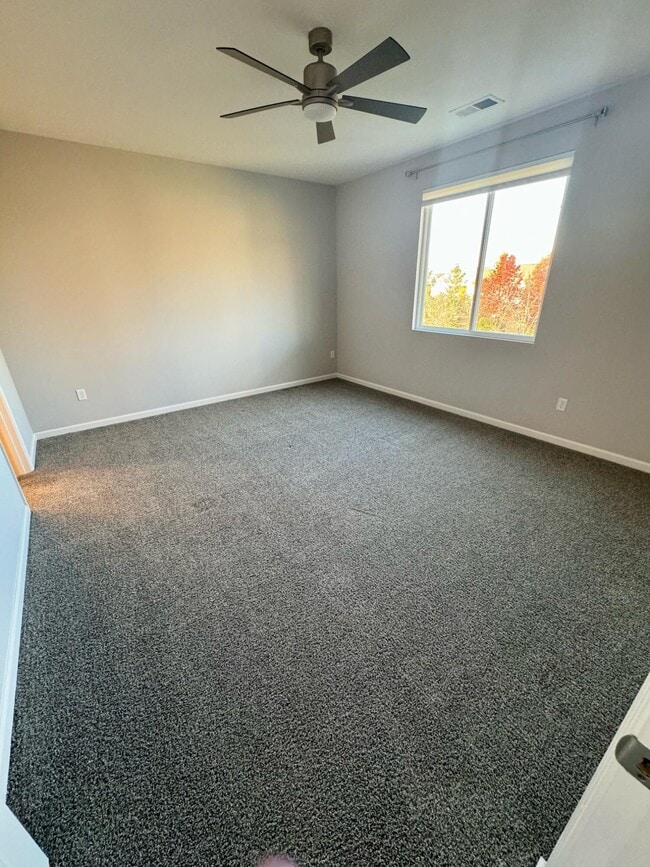 Building Photo - 636 Morven Park Dr