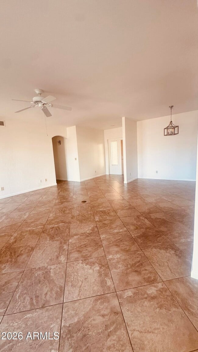 Building Photo - 6707 E Kelton Ln