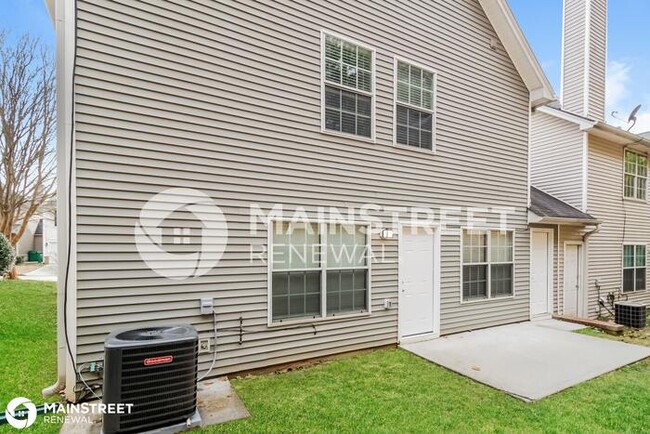 Building Photo - 667 SHADOW LAKE DR, LITHONIA, GA 30058