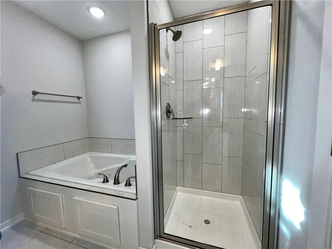 Building Photo - 331 W Taverner Xing