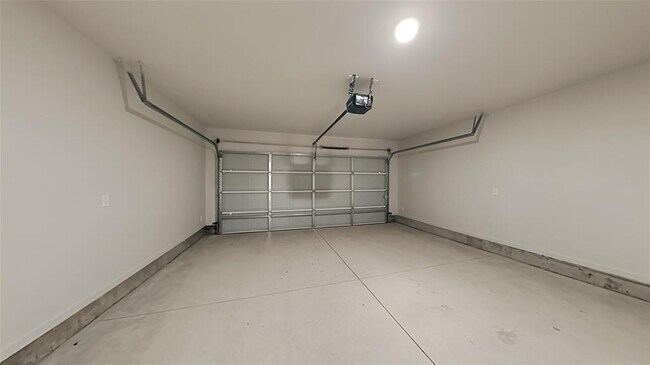 Building Photo - 11207 Breckenridge Ln