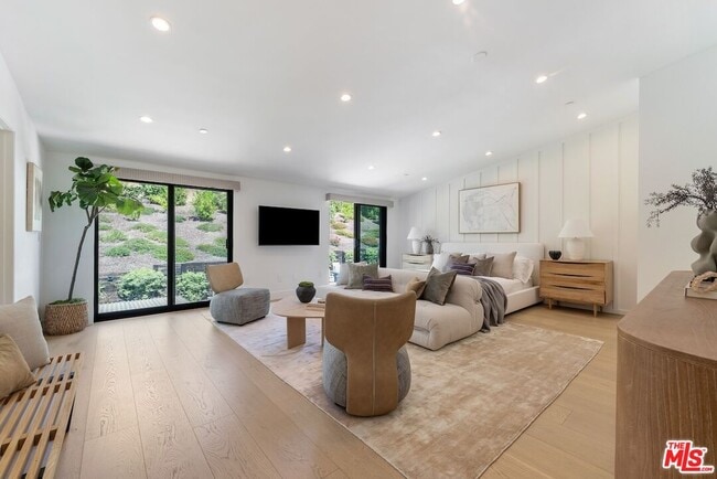 Building Photo - 20226 Lorenzana Dr