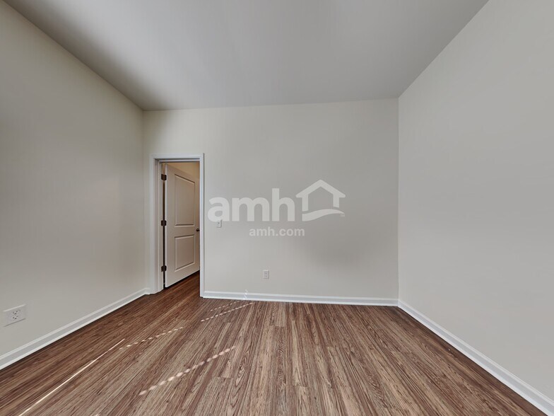 Building Photo - 192 Orion Way