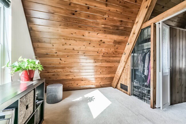 Building Photo - 2009 Todville Rd