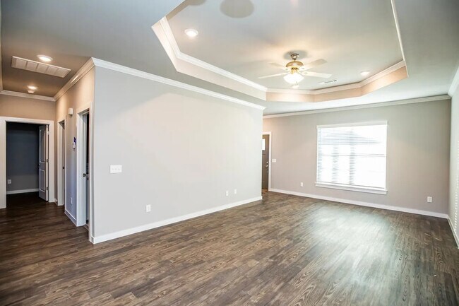 Building Photo - 1705 Booker Cir