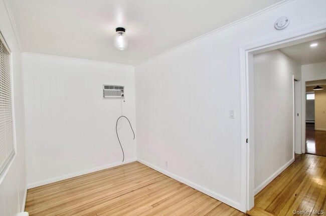 Building Photo - 10 Tollgate Ct