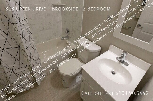 Building Photo - 313 Creek Dr