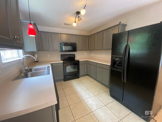 Building Photo - 28466 Turkey Branch Dr