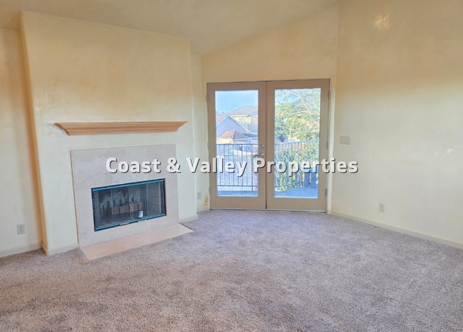 Building Photo - South Salinas Home for RENT!!!