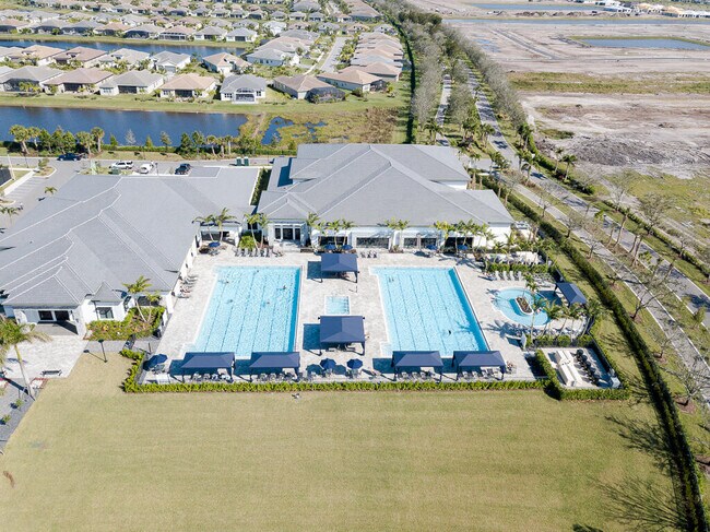 Building Photo - 13509 SW Oceanus Blvd