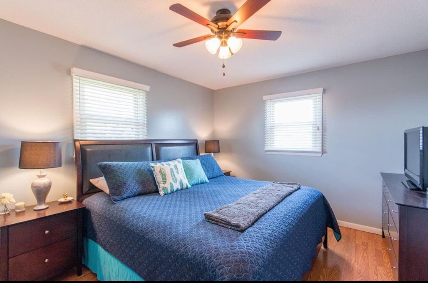 Building Photo - 268 Bellehaven Dr