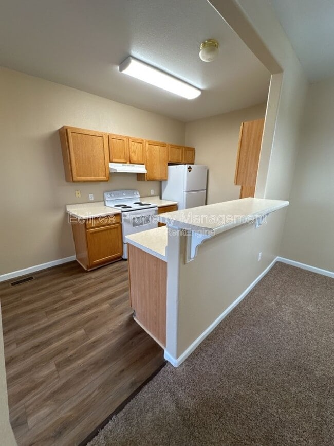 Building Photo - 2461-F 1/4 F 1/4 Rd