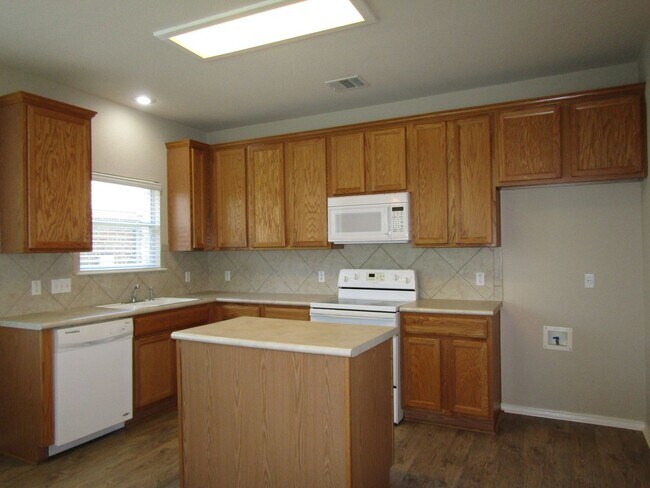 Building Photo - 593 Cullen Blvd