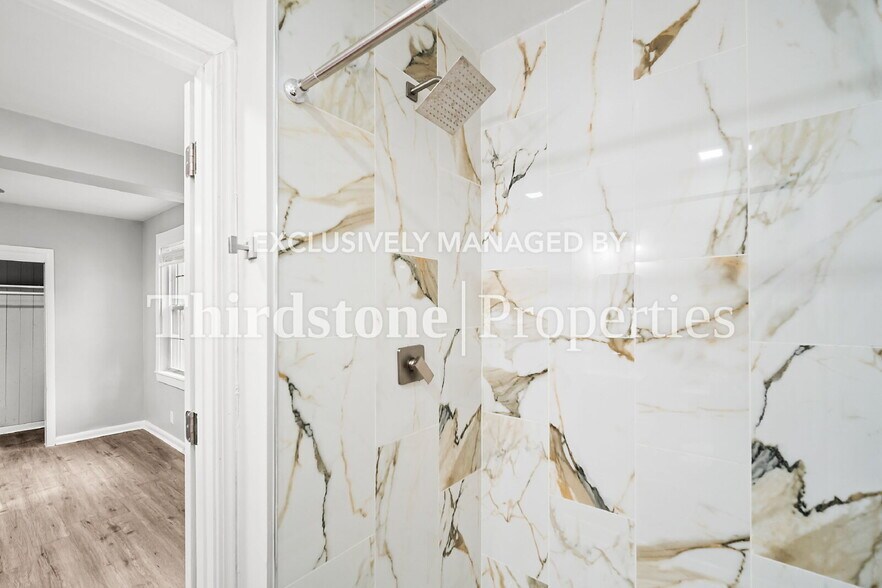 Building Photo - 5204 Astral St