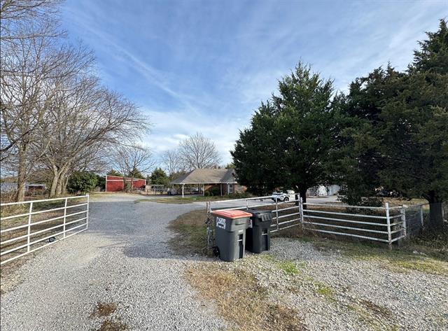 Building Photo - 3811 FM546